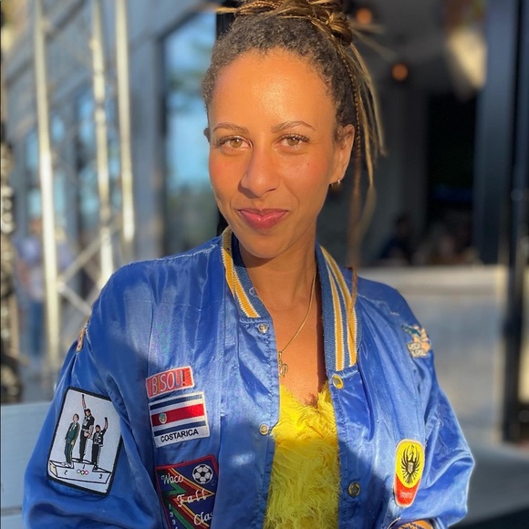 Meet your Posher, Delaney - Picture 4 of 5